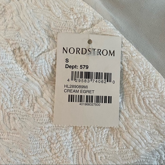 Chelsea28 Top - Picture 5 of 5